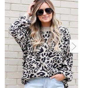 Leopard Print Balloon Sleeved Sweater